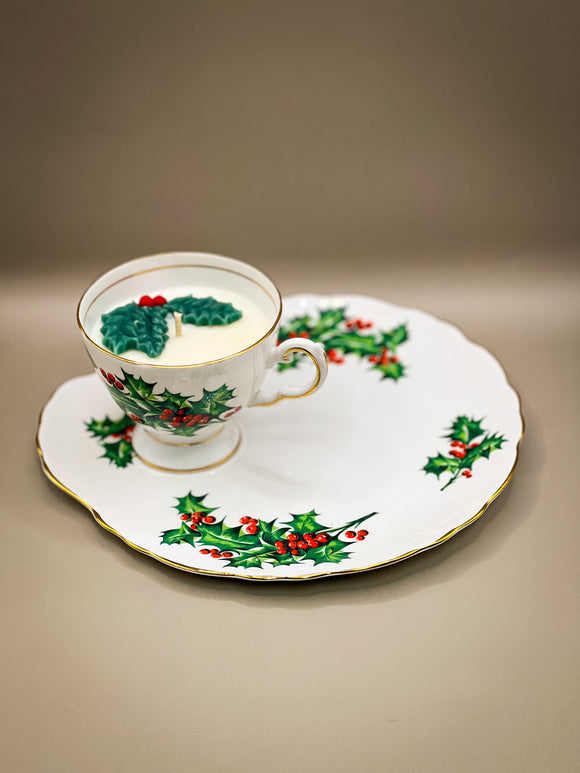 Holly Berry Tea Cup